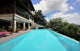 Studio Diamant Moderne Piscine A Debordement A Louer Carlito