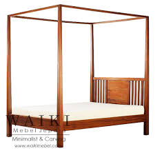 A furniture bed ranjang dipan tempat tidur minimalis modern: Bed Kanopi Kelambu Waiki Mebel