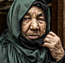 Old Mother by Shahab Shahfar