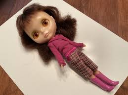 Muñeca Kenner Blythe 1972 vintage, cabello moreno, 4 colores de ojos  intercambiables con cordón