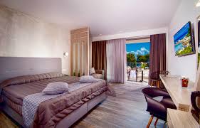 Junior suite terracew with hot tub. Junior Suite