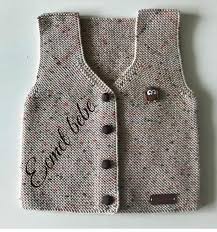 Leyla Cakir Adli Kullanicinin Orgu Panosundaki Pin Baby Knitting Patterns Baby Outfits Yelek