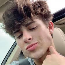 Ryan Clements's Instagram, Twitter & Facebook