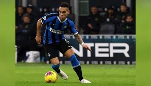 Lautaro javier martínez (bahía blanca, 22 agosto 1997) è un calciatore argentino, attaccante dell'inter e della nazionale argentina, con cui si è laureato campione del sud america nel 2021. Nike Boots Signed By Lautaro Martinez Charitystars