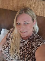 Can anyone turn this into a professional photo please?