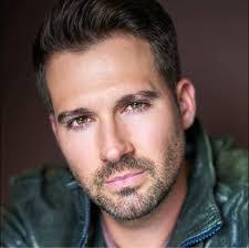 Mike Miklos's Instagram, Twitter & Facebook