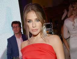 Maybe you would like to learn more about one of these? Baranovskaya V Grimerke Posmeyalas Nad Gordonom Video