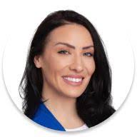 Sarah Ihle's Instagram, Twitter & Facebook