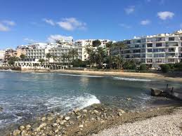 Durante tu estancia podrás relajarte en el jardín, disfrutar de un chapuzón en la piscina o. Beach Picture Of Thb Los Molinos Ibiza Tripadvisor