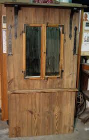 Garderobe Aus Altholz Und Einem Fenster Terrassenuberdachung Selber Bauen Altholz Terrassenuberdachung
