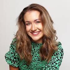 Lucy Ireland (@lucy_ireland)