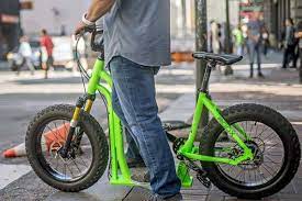 moox bike is a hybrid of bicycle and scooter gadgetsin bicycle scooter scooter bike