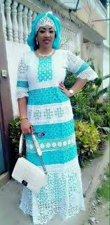 Voir plus d'idées sur le thème mode africaine robe, robe africaine, mode africaine. Pin By N Diaye On Modeles African Fashion African Attire African Fashion Dresses