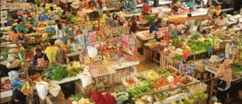 Pasar persaingan sempurna adalah pasar dengan kondisi dimana penjual dan pembeli sangat banyak dan jenis produk yang dijual serupa serta adanya permintaan dan penawaran yang bergerak bebas. Terbentuknya Harga Pasar Pengertian Proses Keseimbang