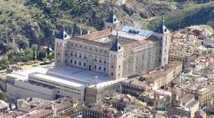 It is one of the few historical buildings of the city. Alcazar De Toledo Alberga En Su Interior El Museje Download Scientific Diagram
