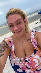 Brandy Beavers's Instagram, Twitter & Facebook