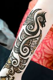 The henna tattoo is a great way to show off your support for your favorite team by wearing one of these tribal print tees and show them off to the next level of style and color. Popular Concept 54 Henna Tattoo Tribal Designs Dragon