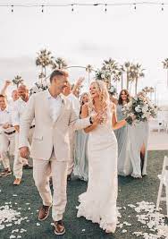 Pasea Hotel Wedding Huntington Beach Ca Hunter Mia In 2021 Hotel Wedding Engaged Couples Photography Bridal Party Photos