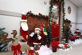 Creative Office Christmas Decorating Ideas For 2019 Office Christmas Decorations Discount Christmas Decorations Country Christmas Decorations