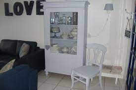 kast en stoel van wit naar blauw met action verf stoelen kast wit