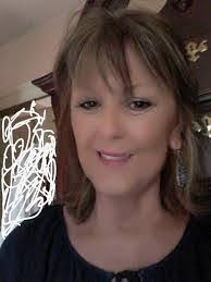 Rosie Quiroz's Instagram, Twitter & Facebook