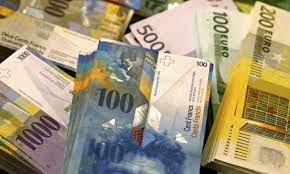 Banca nationala a romaniei (bnr) a anuntat, luni, un curs de referinta de 4,7716 lei/euro, in scadere cu 0,4% fata de pretul gramului de aur a crescut de la 203,9749 lei la 205,4350 lei. Nou Maxim Pentru Francul ElveÅ£ian 4 47 Lei Dej24 Ro