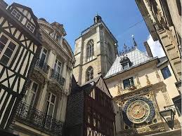 Connais Tu La Capitale De La Normandie Ville De Rouen Saint Lazare Horloge Astronomique