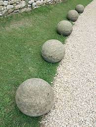 Driveway Edging Idea Need Something To Keep People From Driving Onto The Grass Google Raised Garden Beds Diy Backyard Raised Garden Beds Raised Garden Beds