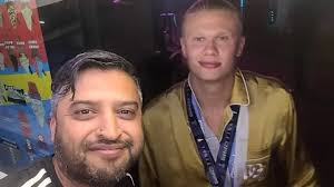 Ice cream man's delight as Haaland boards van