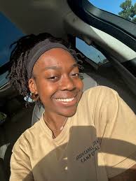 Short + lived in ... @kaci.lashgeeks