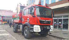 Orman genel müdürlüğü tarafından alımı yapılarak karabük orman i̇şletme müdürlüğü araç parkına gönderilen ve toplam maliyeti 3 milyon tl olan 3 arazöz ile birer beko loder. Sebinkarahisar Orman Isletmeye Yeni Arac