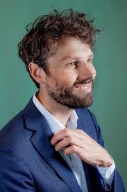 Het Volkskrant-kabinet vol wetenschappers dat wél van aanpakken weet