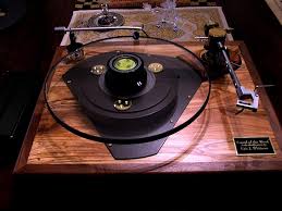 Sound Of The Wood Custom Turntable By Eric J Whitacre Recordplayer Turntable Http Www Pinterest Com Theh Diy Turntable High End Turntables Vinyl Player