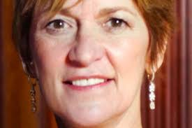 Valerie Houck's Instagram, Twitter & Facebook