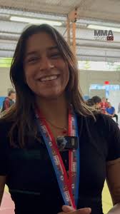 Valentina Bajaña (@valentinabajanabjj): surf, Jiu-Jitsu, lucha olímpica,  Sambo ruso, una atleta con una combinación particular de habilidades en  diferentes disciplinas., Su plan es llegar a cinta ...