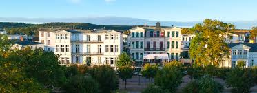 Ihre ferienwohnungen in sehr zentraler lage direkt an der ahlbecker promenade. Haus Pommern In Ahlbeck Urlaub Ubernachtungen Unterkunft Im Ostseebad Hotel Und Restaurant Am Kurpark In Schonebeck Urlaub Ubernachtungen Unterkunft In Bad Salzelmen Bei Magdeburg