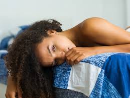 É normal sentir dor ou ter sangramento no sexo? Veja causas