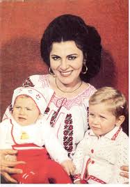 Irina loghin copii orfani duración 3:23 tamaño 4.97 mb / download here. Irinuca Ciprian È™i Irina Loghin MuzicÄƒ Romania Carte PoÈ™talÄƒ 36169