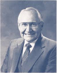 Insights, Vol. 15, No. 4 (August 1995)