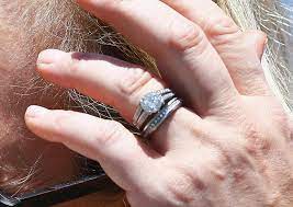 Phillips will spend the night before her wedding at holyrood house and will travel down the royal mile to canongate kirk on saturday afternoon with senior members of at the wedding of zara phillips to mike tindall. Kate The Queen And Meghan Royal Engagement And Wedding Ring Values Compared Meghan Markle Engagement Ring Wedding Rings Rings
