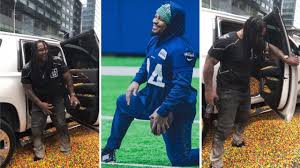 The official facebook page of marshawn lynch. Marshawn Lynch Pulls Up To Seahawks Practice With Skittles Gives Classic Beastmode Moment Youtube