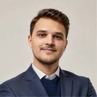 700+ "Troisi" profiles