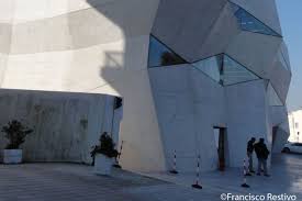 Centrally located in porto's prestigious boavista district, a few minutes from casa da musica, bessahotel offers a fitness centre and a turkish bath. Porto Boavista Neighborhood Artchitectours