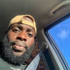 Fidelity Bank Ghana has announced a contribution of GHS 500,000 to the  government fund established to support the families of the eight  distinguished Ghanaians who tragically lost their lives in a helicopter