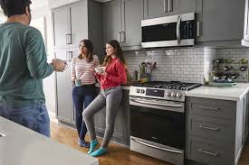 This new sharp insight range combines a glass ceramic cooktop, a convection and conventional oven, and the the sharp insight range. Top 5 Slide In Oven Ranges Picked By Top Interior Designers