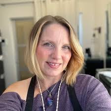 Amanda Mccarty's Instagram, Twitter & Facebook