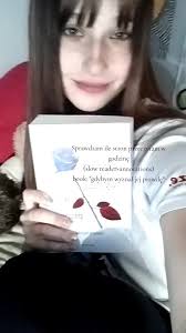 Spodziewałam się jednak że więcej przeczytam🫠 @Wydawnictwo Moondrive 🌙  #gdybymwyznałjejprawdę #wydawnictwomoondrive #moondrive #ileprzeczytam  #godzina #lauranowlin #phineassmith #finn #autumndavis ...