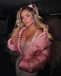 Ok we're done with pop music, we only do latin urban now. Karol G Photos 9 Of 62 Last Fm