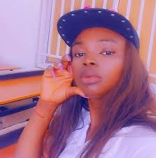 Style your slippers 😎 👌 with Ankara