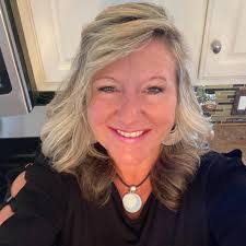 Gina Todaro's Instagram, Twitter & Facebook